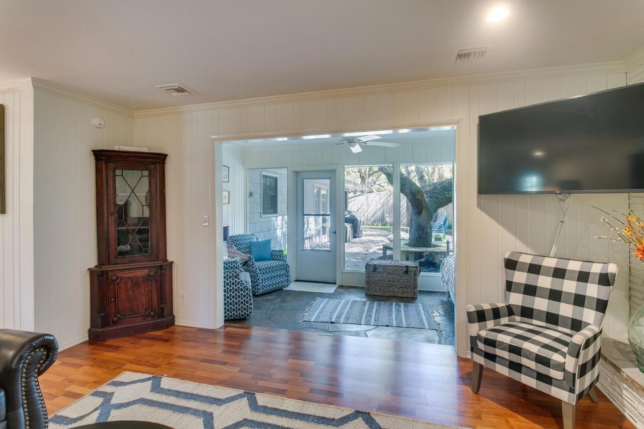 Spacious St Simons Island Vacation Rental With Pool! St. Simons Island Екстер'єр фото