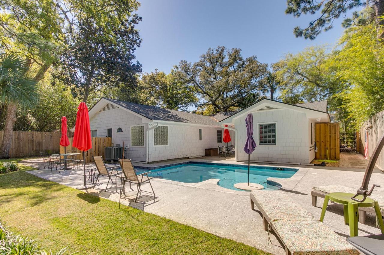 Spacious St Simons Island Vacation Rental With Pool! St. Simons Island Екстер'єр фото
