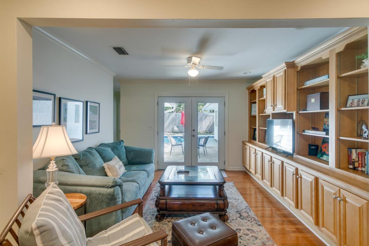 Spacious St Simons Island Vacation Rental With Pool! St. Simons Island Екстер'єр фото
