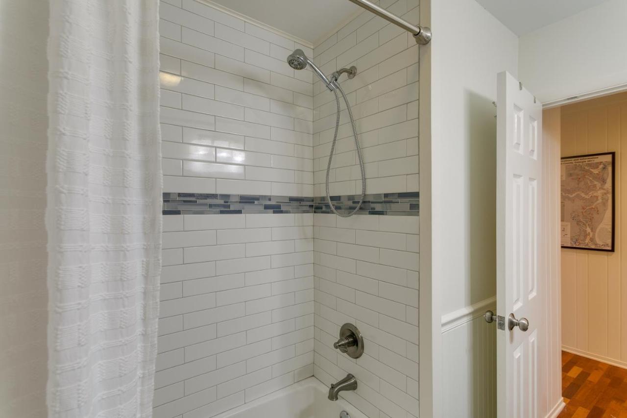Spacious St Simons Island Vacation Rental With Pool! St. Simons Island Екстер'єр фото