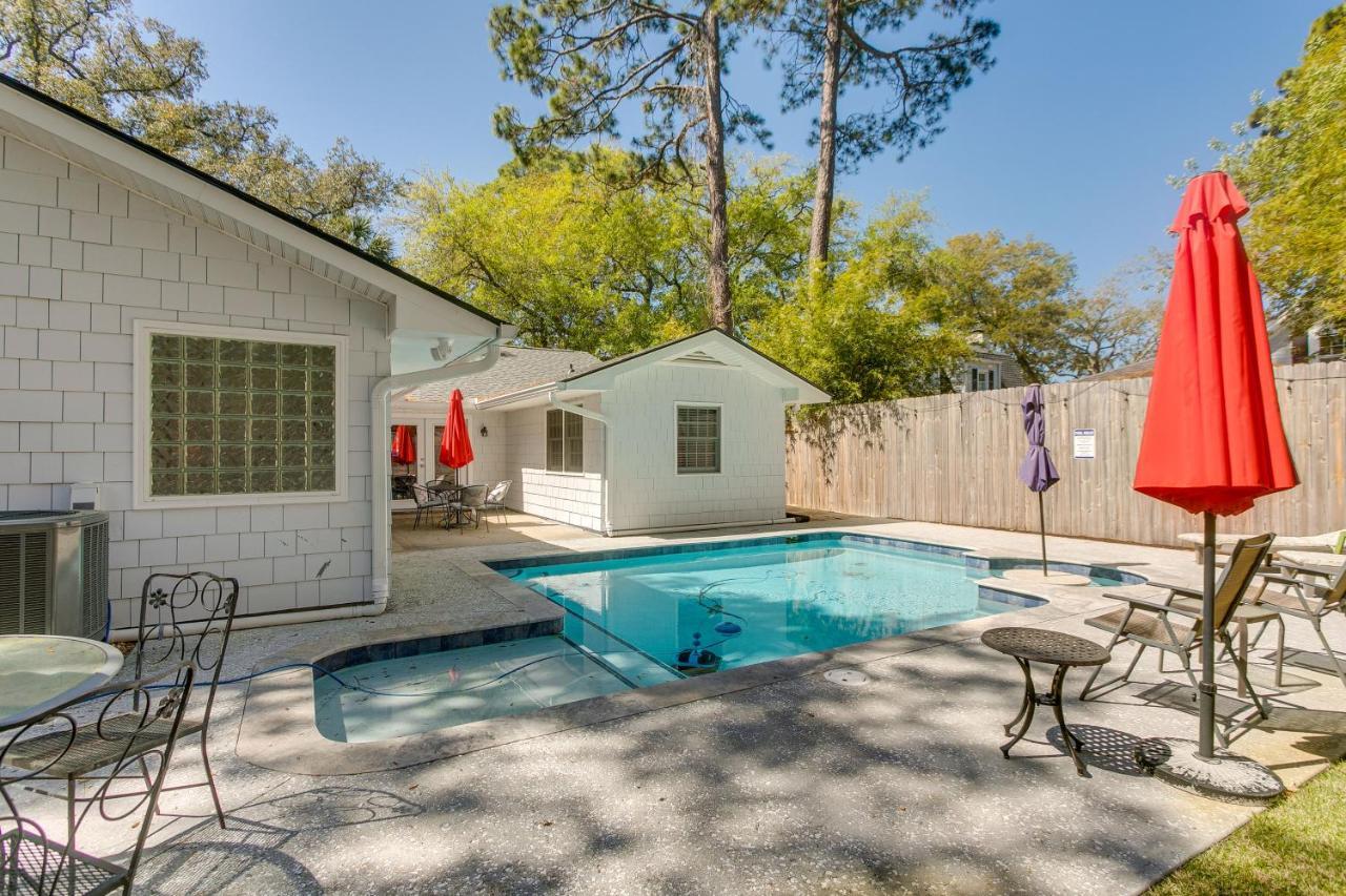 Spacious St Simons Island Vacation Rental With Pool! St. Simons Island Екстер'єр фото